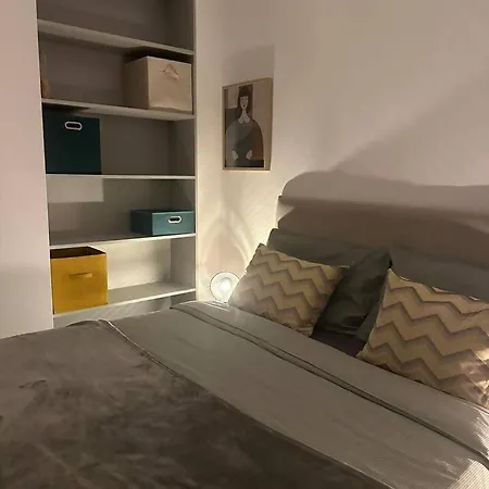Stylish Renovated Apartment In Chiado-3